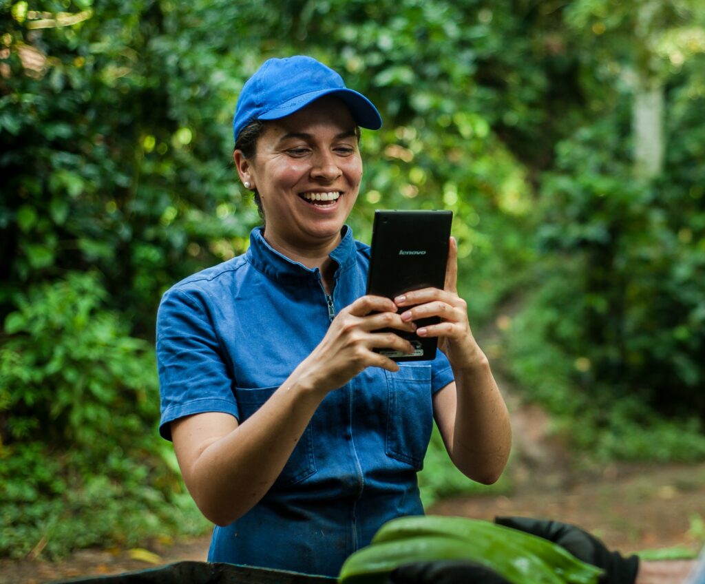 Interactuar - Agroemprendedores Andes - T2 - 20190613 - FR2_0928-Edit.jpg Interactuar - Agroemprendedores Andes - T2 - 20190613 - FR2_0928-Edit.jpg