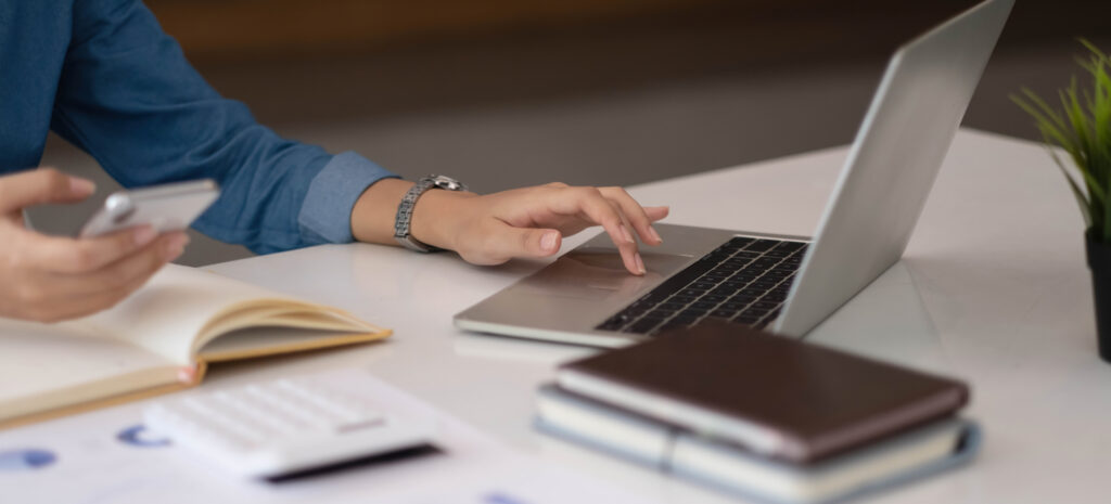 a-businesswoman-using-an-online-banking-program-in-2022-10-04-00-18-24-utc.jpg a-businesswoman-using-an-online-banking-program-in-2022-10-04-00-18-24-utc.jpg